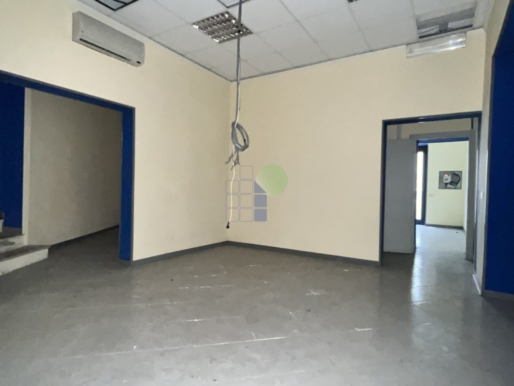 locale commerciale in affitto a Livorno in zona Centro Città
