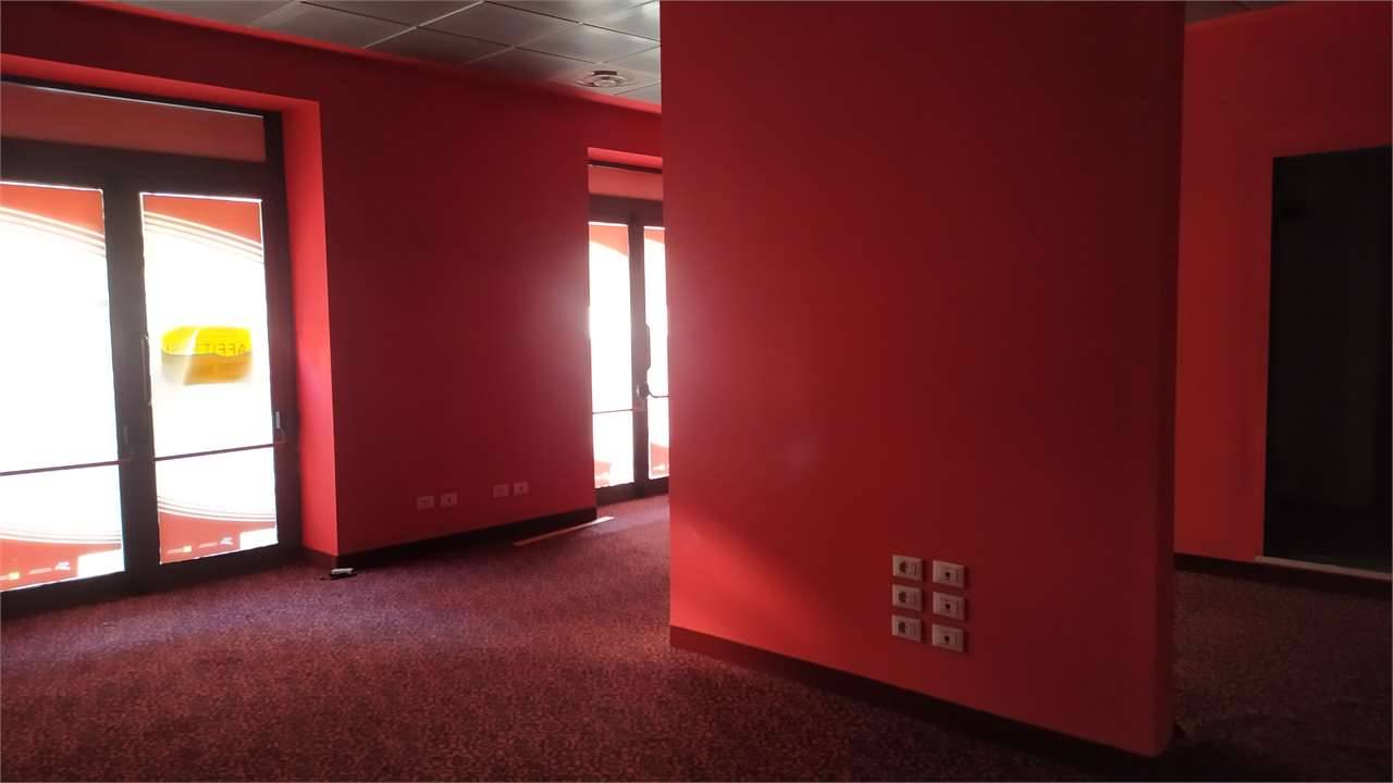 negozio in affitto a Livorno in zona Centro Città