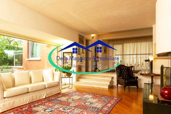 casa indipendente in vendita a Livorno in zona Montenero
