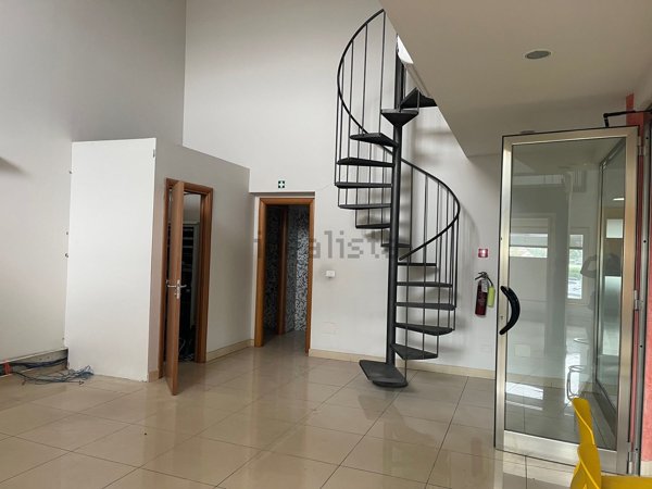 locale commerciale in affitto a Livorno