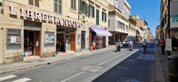 negozio in affitto a Livorno in zona Centro Città