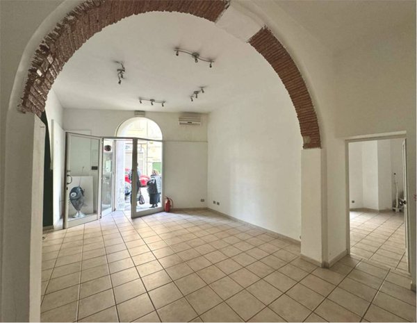 negozio in affitto a Livorno in zona Centro Città