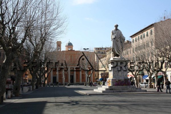 ufficio in affitto a Livorno in zona Centro Città