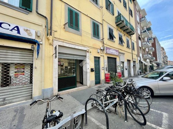 negozio in affitto a Livorno in zona Centro Città