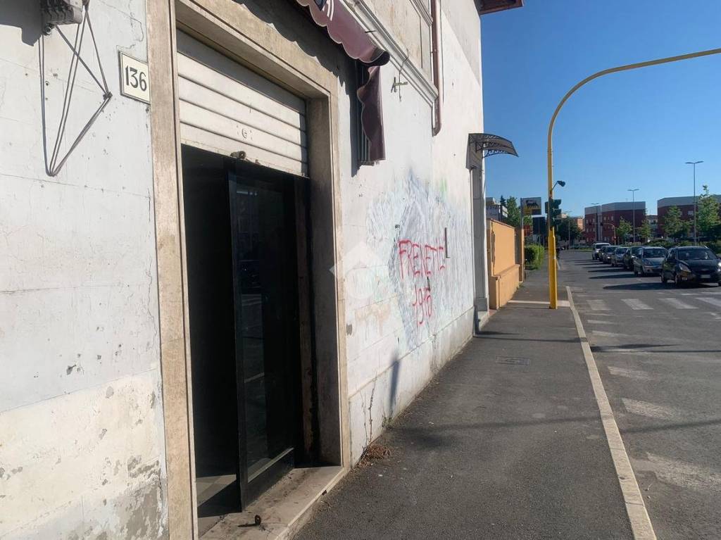 negozio in affitto a Livorno in zona Centro Città
