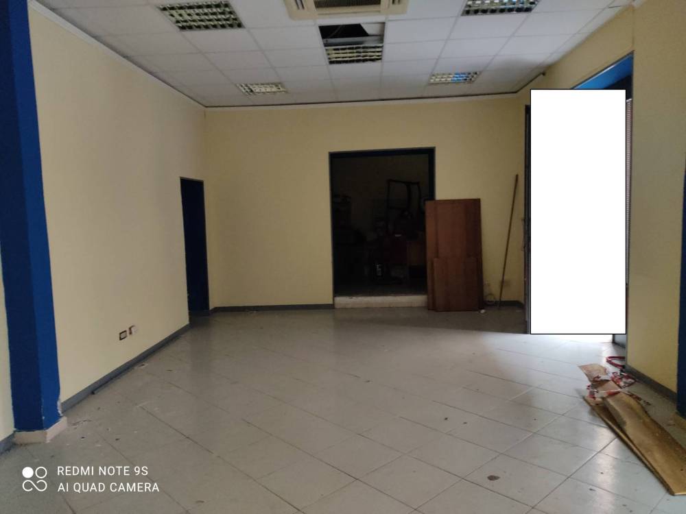 negozio in affitto a Livorno in zona Centro Città