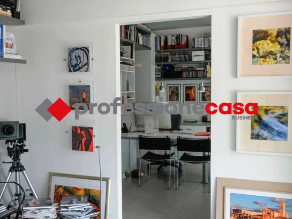 negozio in affitto a Livorno in zona Ardenza