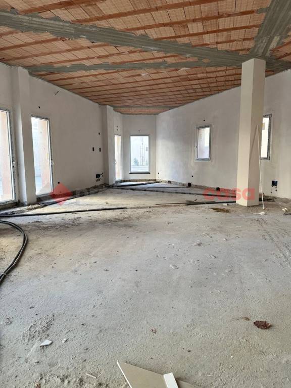 negozio in affitto a Livorno