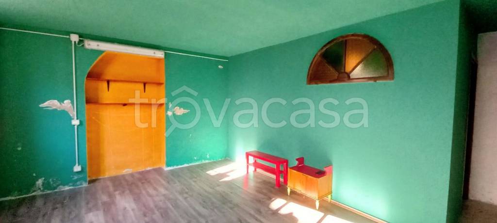 negozio in affitto a Livorno