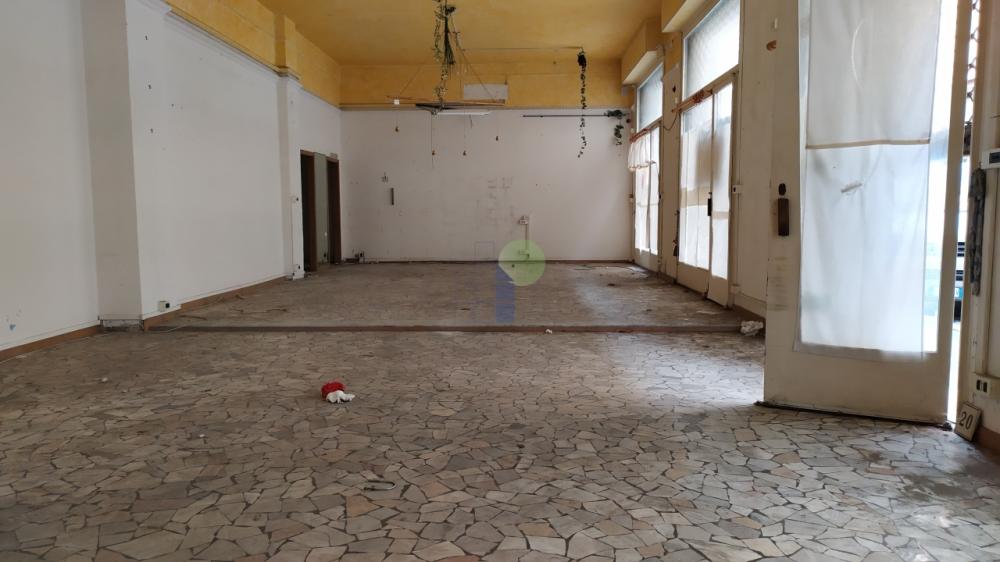 negozio in affitto a Livorno in zona Centro Città