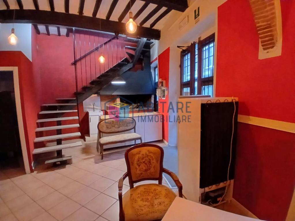 locale commerciale in affitto a Livorno