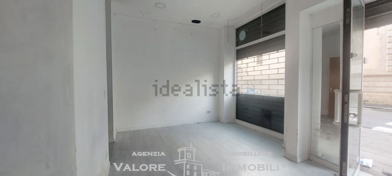 locale commerciale in affitto a Livorno in zona Centro Città