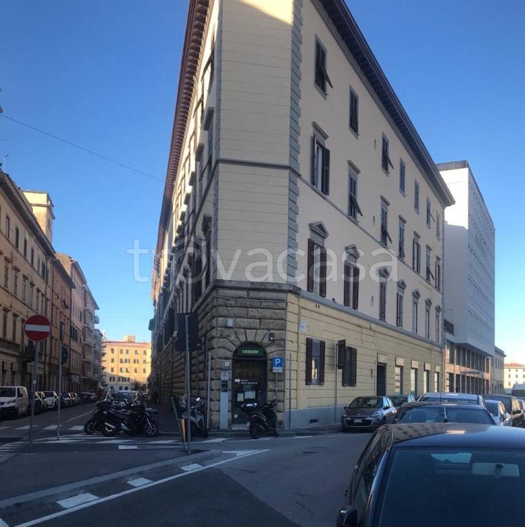 negozio in affitto a Livorno in zona Centro Città