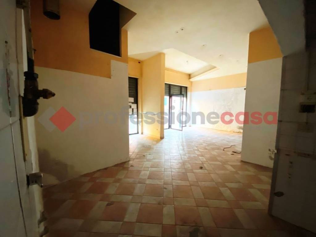 negozio in affitto a Livorno