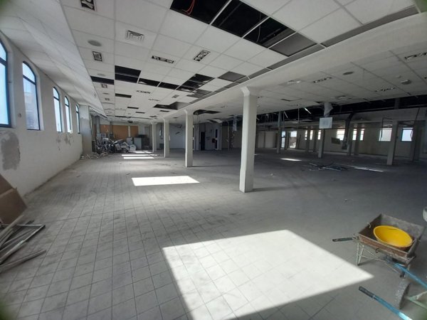 locale commerciale in affitto a Livorno