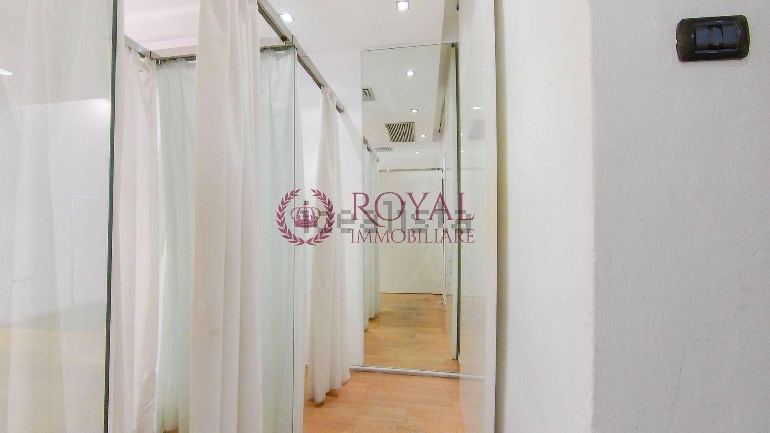 locale di sgombero in affitto a Livorno