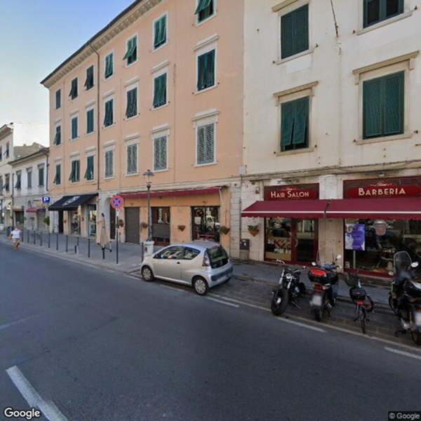 locale commerciale in affitto a Livorno