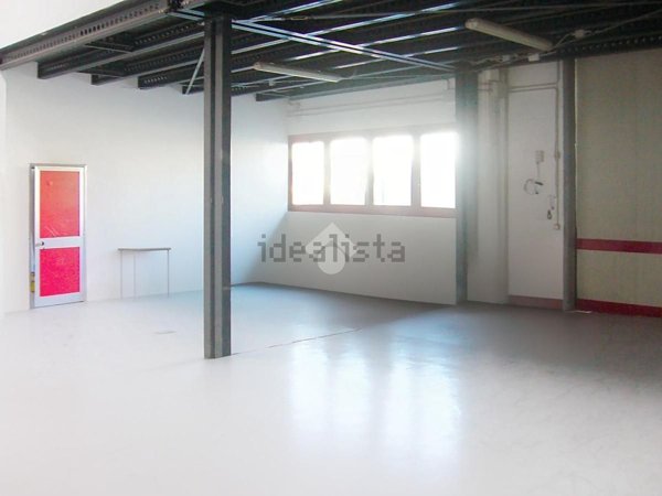 locale commerciale in affitto a Livorno