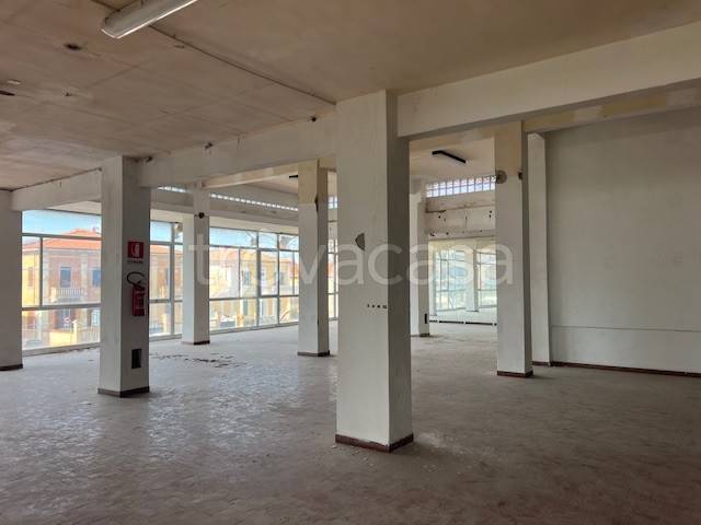 negozio in affitto a Livorno