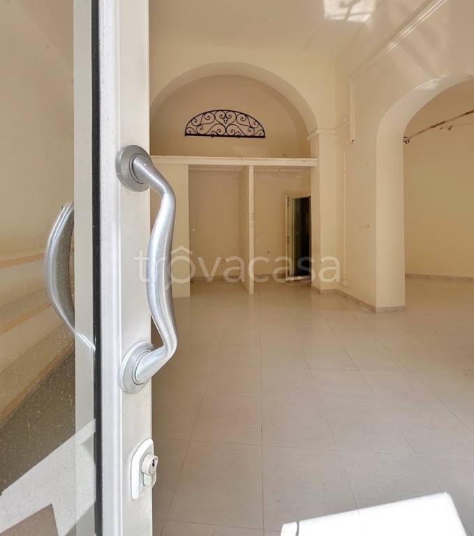 negozio in affitto a Livorno in zona Centro Città
