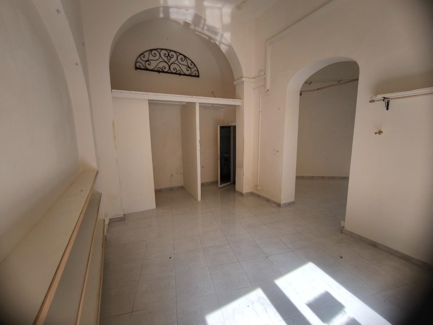 locale commerciale in affitto a Livorno in zona Centro Città