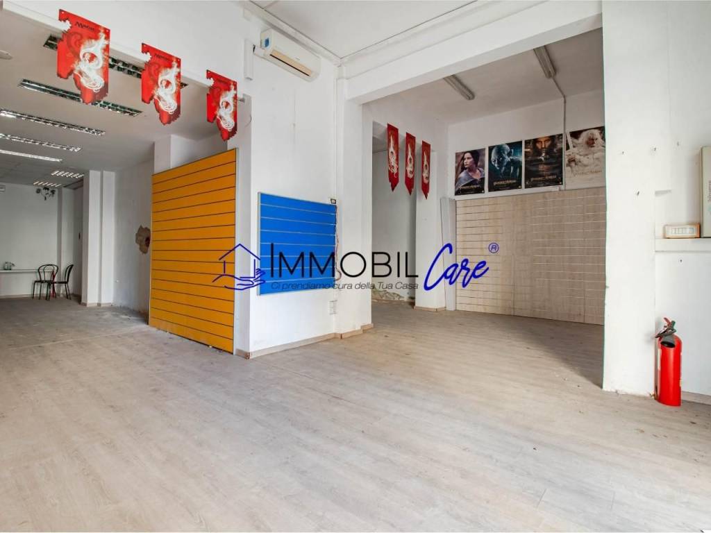 locale commerciale in affitto a Livorno
