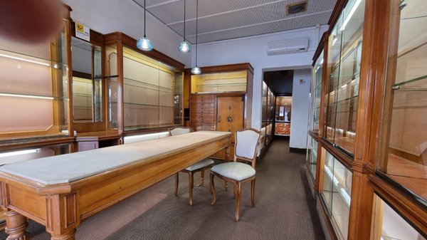 negozio in affitto a Livorno