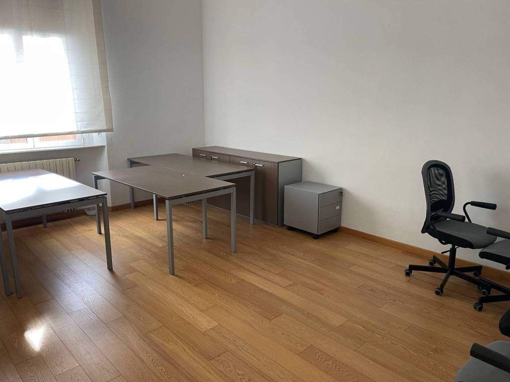 ufficio in affitto a Livorno