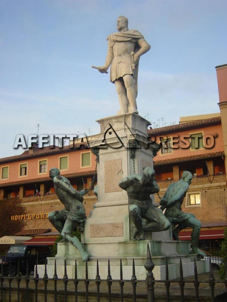 quadrivano in affitto a Livorno in zona Centro Città