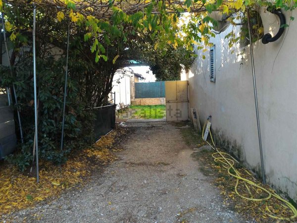 casa indipendente in affitto a Livorno