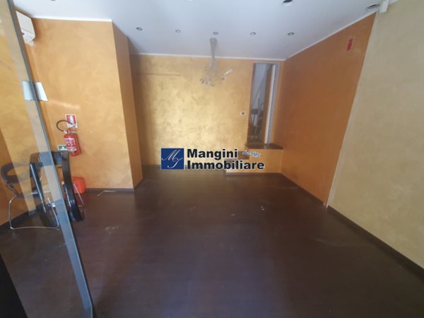 locale commerciale in affitto a Livorno