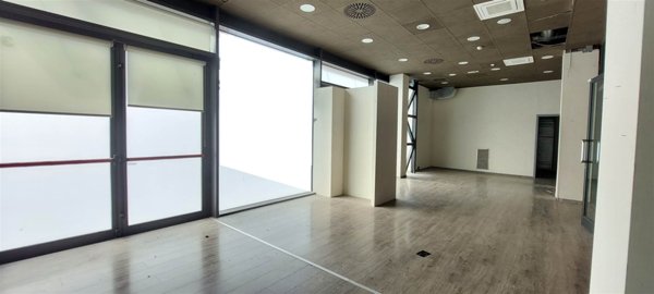 negozio in affitto a Livorno
