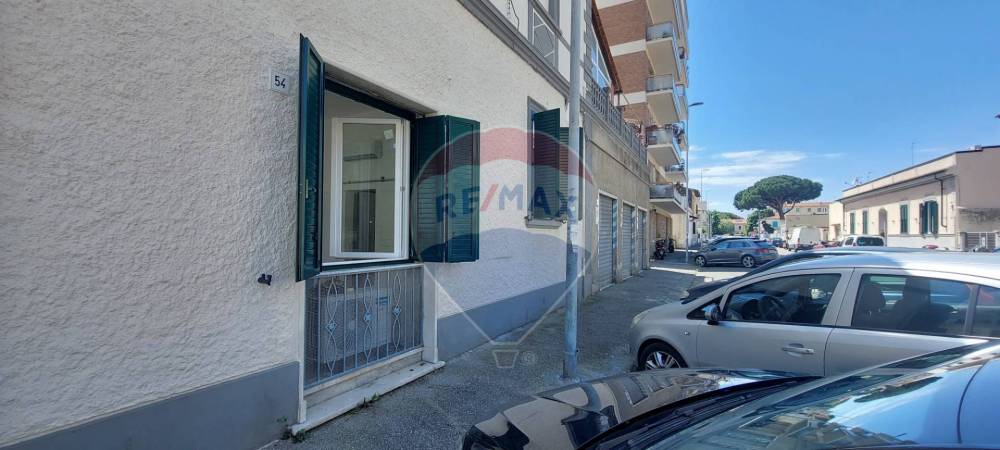 locale commerciale in affitto a Livorno in zona Stazione