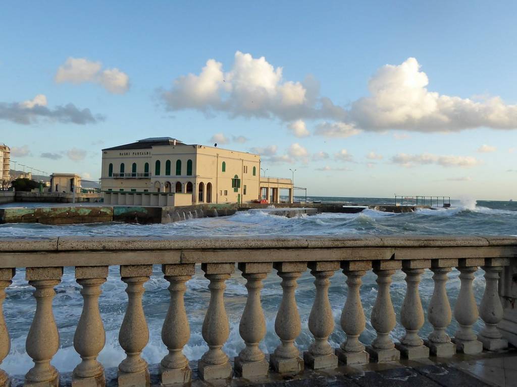 appartamento in affitto a Livorno in zona Lungomare