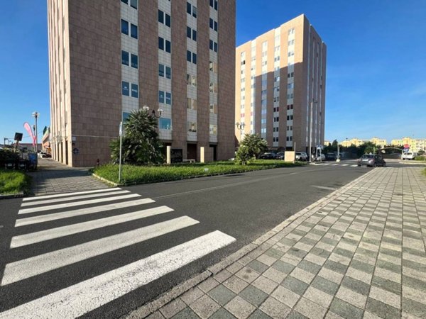 ufficio in affitto a Livorno in zona Limoncino