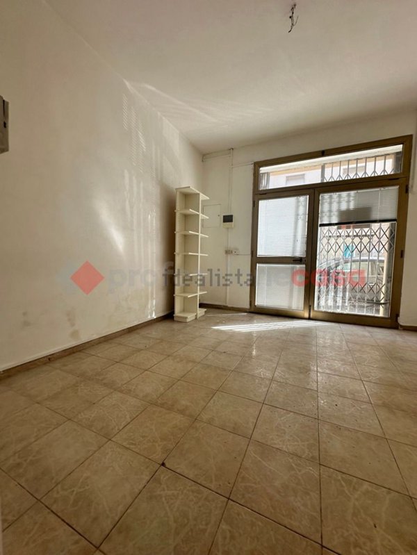 negozio in affitto a Livorno