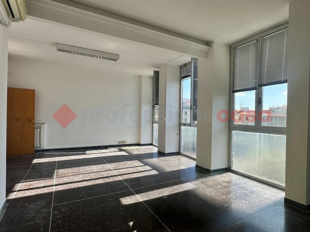 ufficio in affitto a Livorno in zona Centro Città