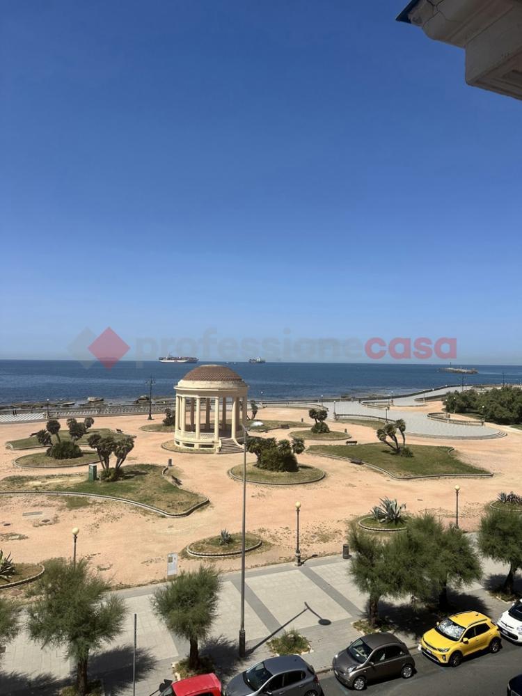ufficio in affitto a Livorno in zona Lungomare