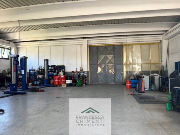 locale commerciale in affitto a Livorno