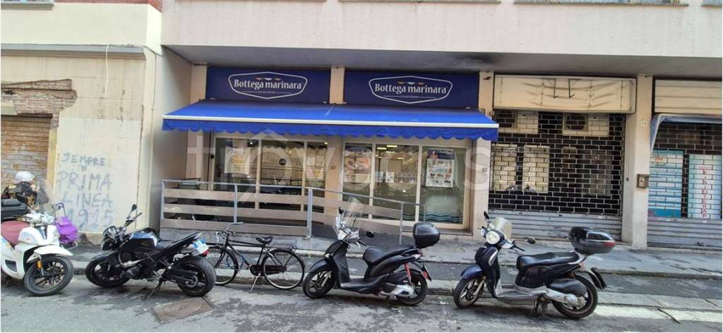 negozio in affitto a Livorno in zona Centro Città