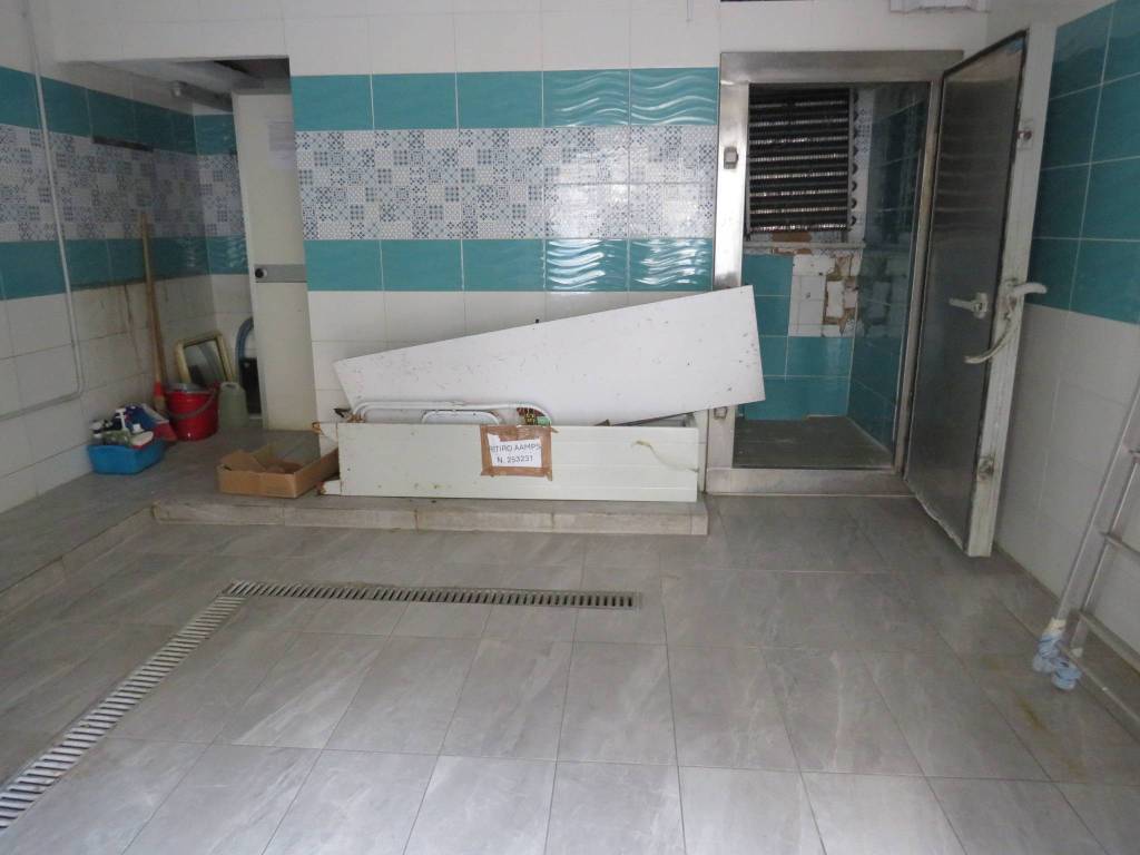 negozio in affitto a Livorno