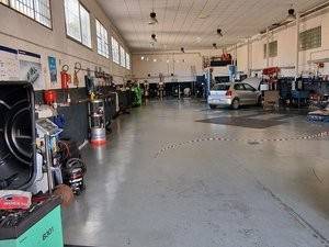 locale commerciale in affitto a Livorno