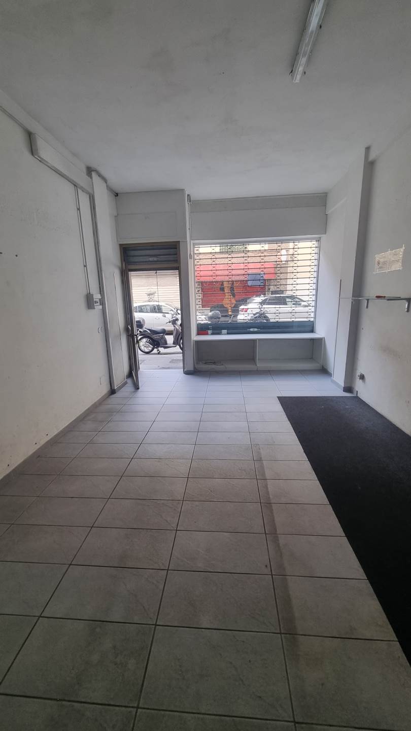 negozio in affitto a Livorno in zona Centro Città