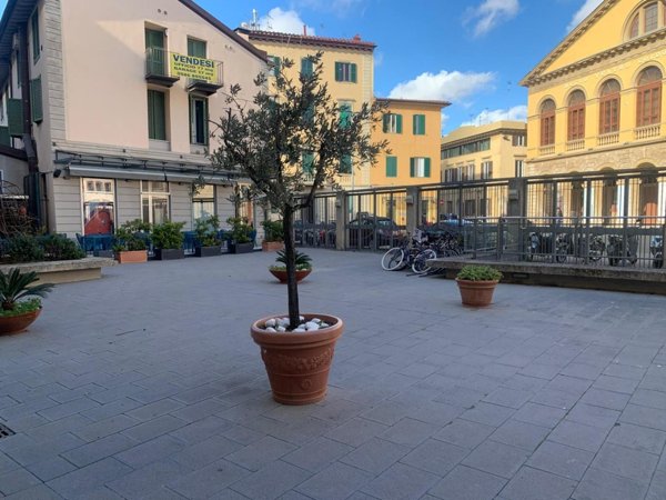 locale commerciale in affitto a Livorno in zona Centro Città