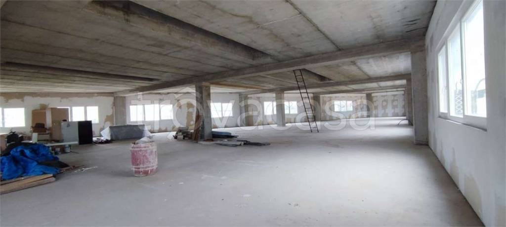 locale commerciale in affitto a Livorno in zona Centro Città