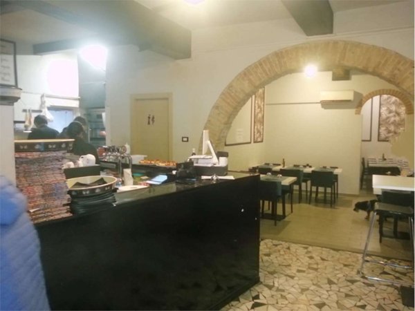 negozio in affitto a Livorno