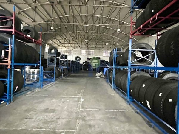 negozio in affitto a Livorno