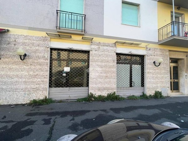 locale commerciale in affitto a Livorno