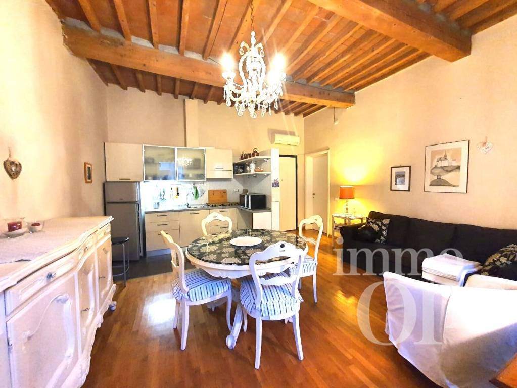 appartamento in affitto a Livorno in zona Lungomare