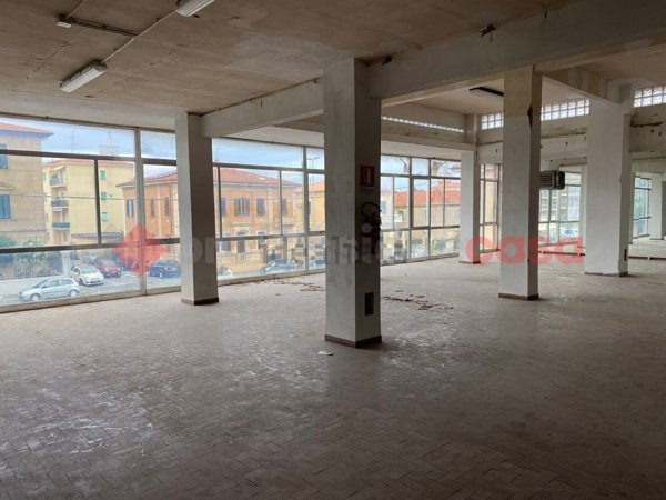 ufficio in affitto a Livorno in zona Ospedale